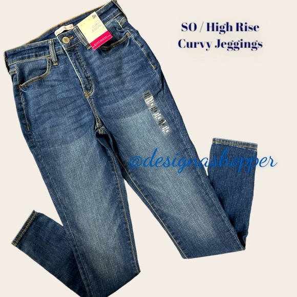 SO High Rise Curvy Jegging Jeans Size 7/28 NWT Medium blue wash - Picture 1 of 3